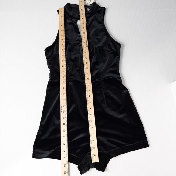 Forever 21 Velvet Sleeveless Romper Womens Small Black Choker Lace Back Party - Picture 7 of 16